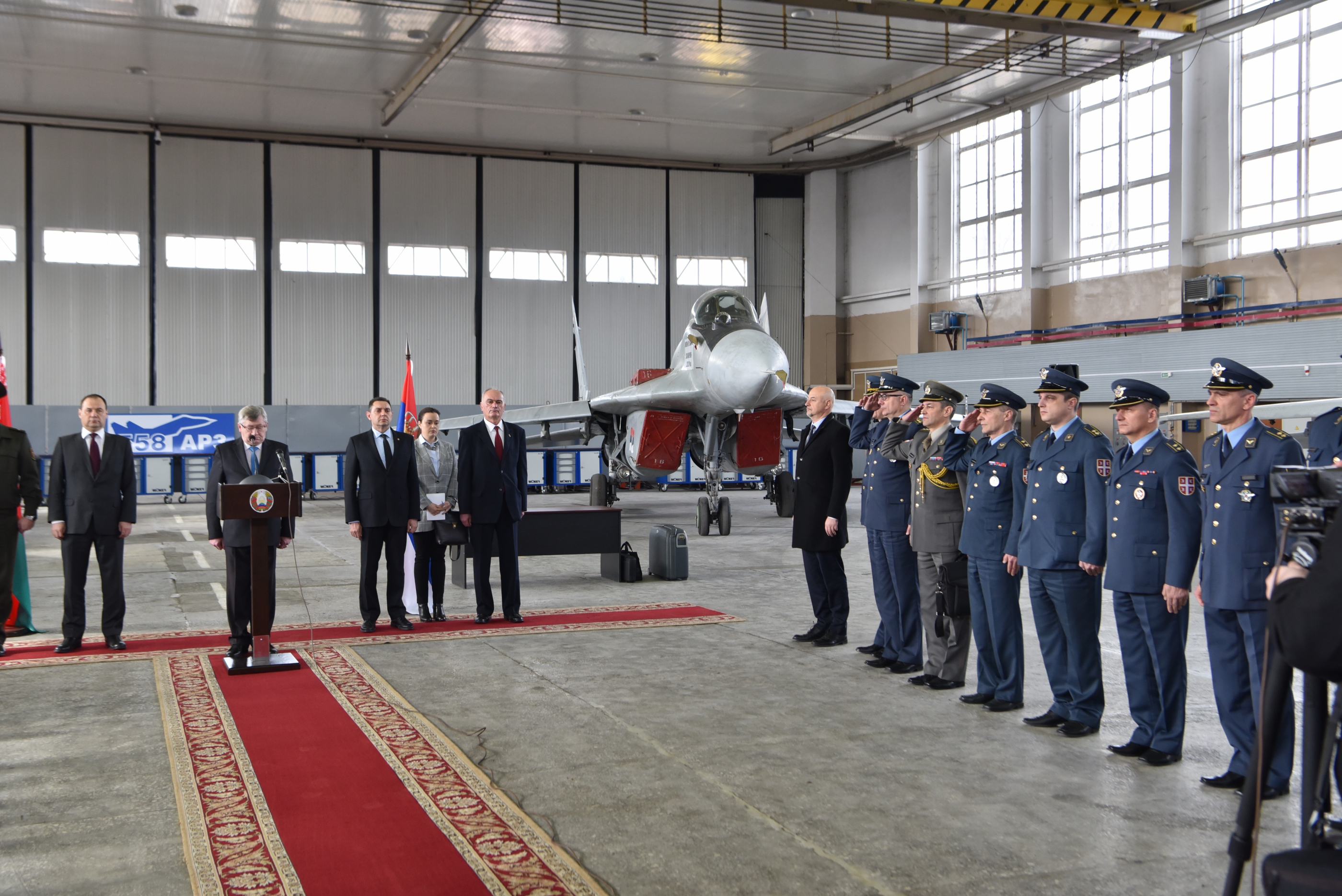 Србија од данас власник још четири „МиГ-а 29“