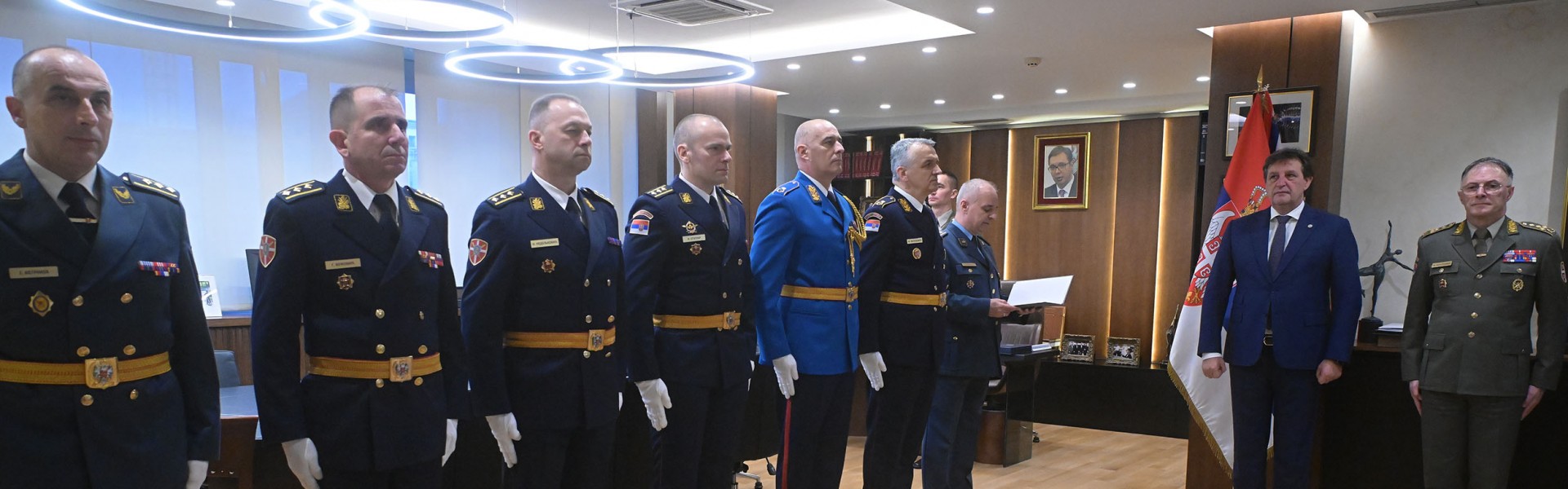 Министар Гашић уручио указе о унапређењима и постављењима на нове дужности у Војсци Србије