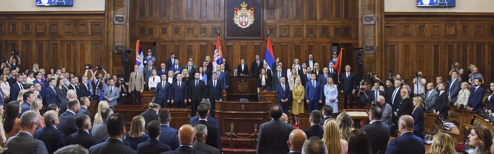 Изабрана нова Влада Републике Србије