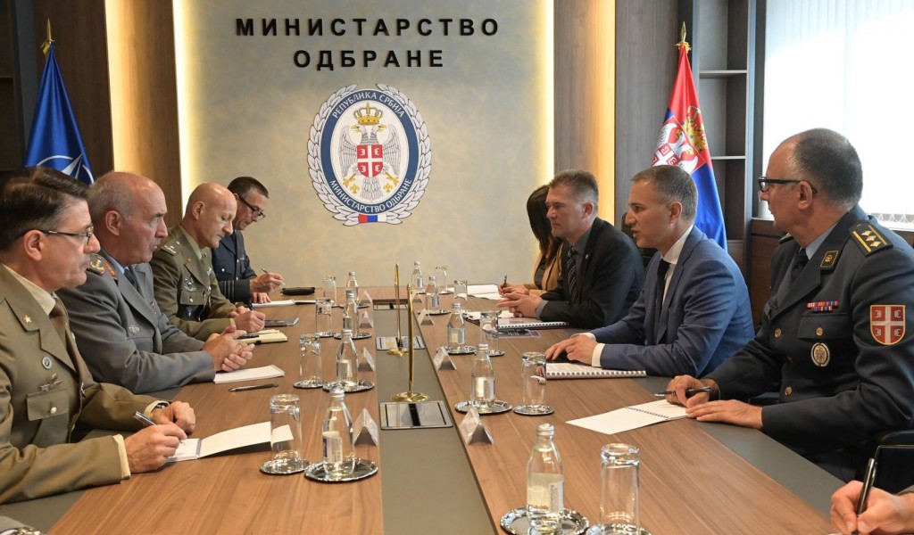 Sastanak ministra Stefanovića sa direktorom Međunarodnog vojnog štaba NATO general potpukovnikom Virmanom