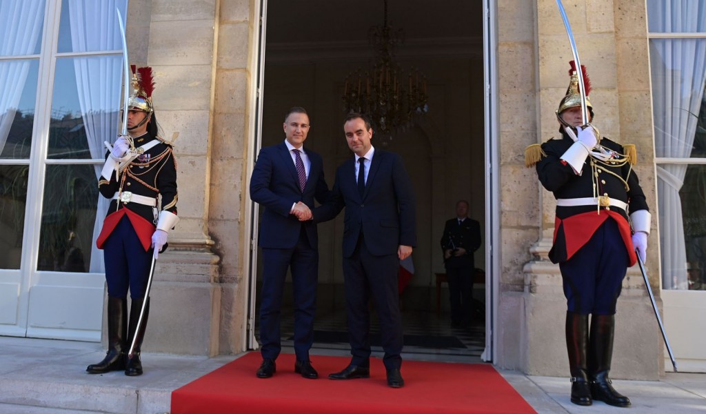 Sastanak ministra Stefanovića sa francuskim ministrom odbrane Lekornuom