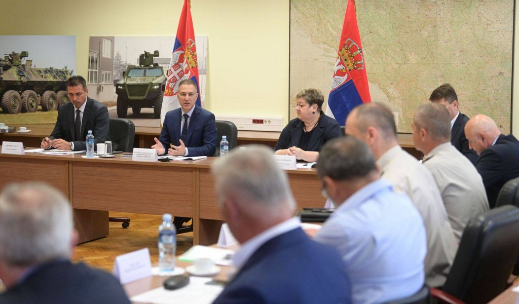 Састанак министра Стефановића и министарке Атанасковић са представницима oдбрамбене индустрије