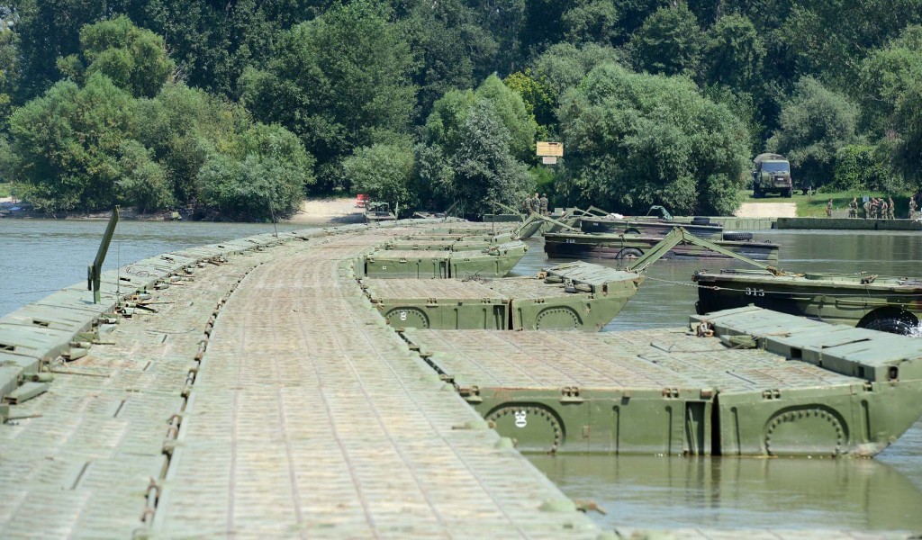 SAF members install bridge to Great War Island