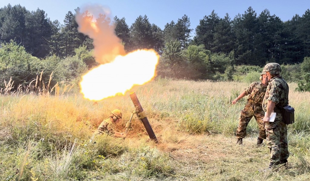 Soldiers undergo field training