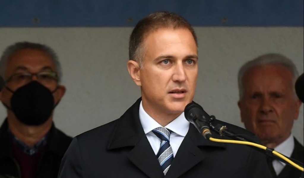 Министар Стефановић Чиста лаж да се из Србије регрутују борци за допуну руских војних снага