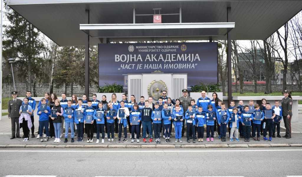Vazduhoplovci sleteli u Vojnu akademiju