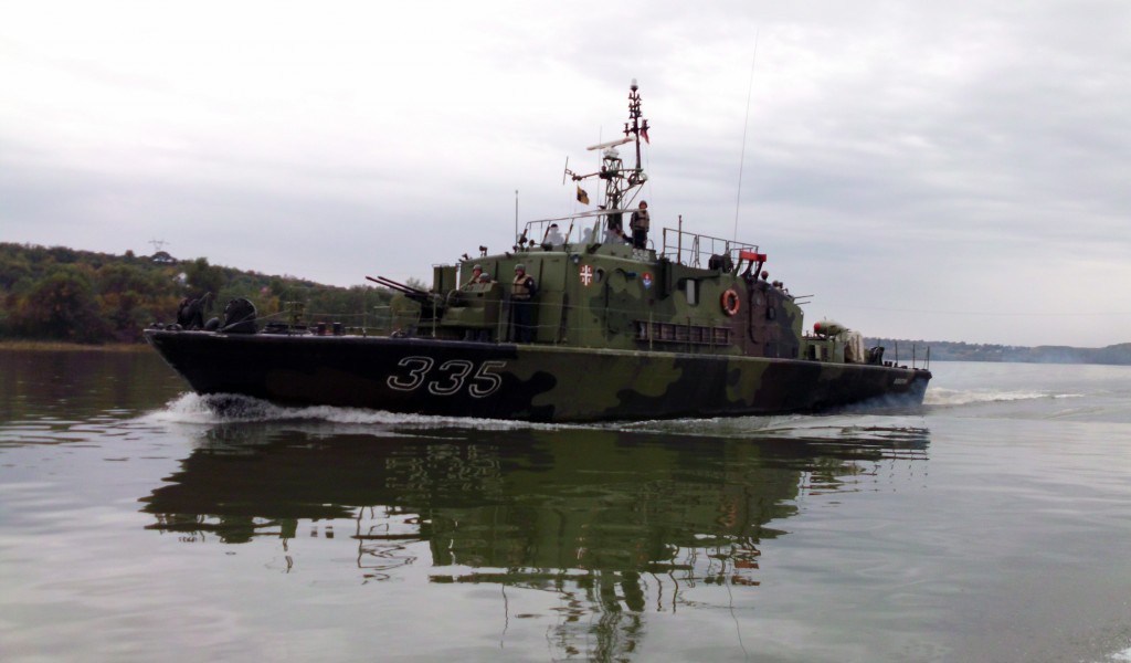 SAF units carry out training activities on the river