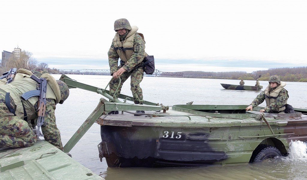 Engineering Training in Overcoming Water Obstacles