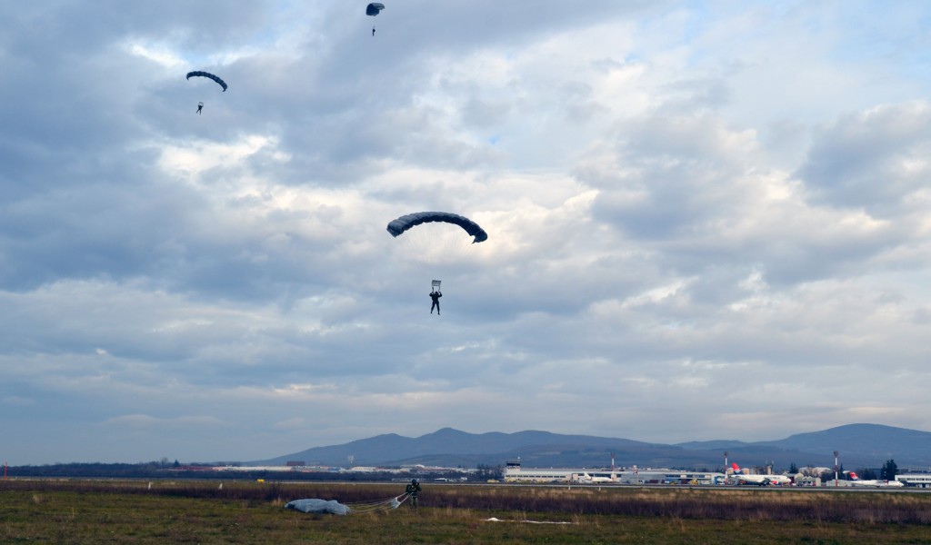Advanced Parachute Training