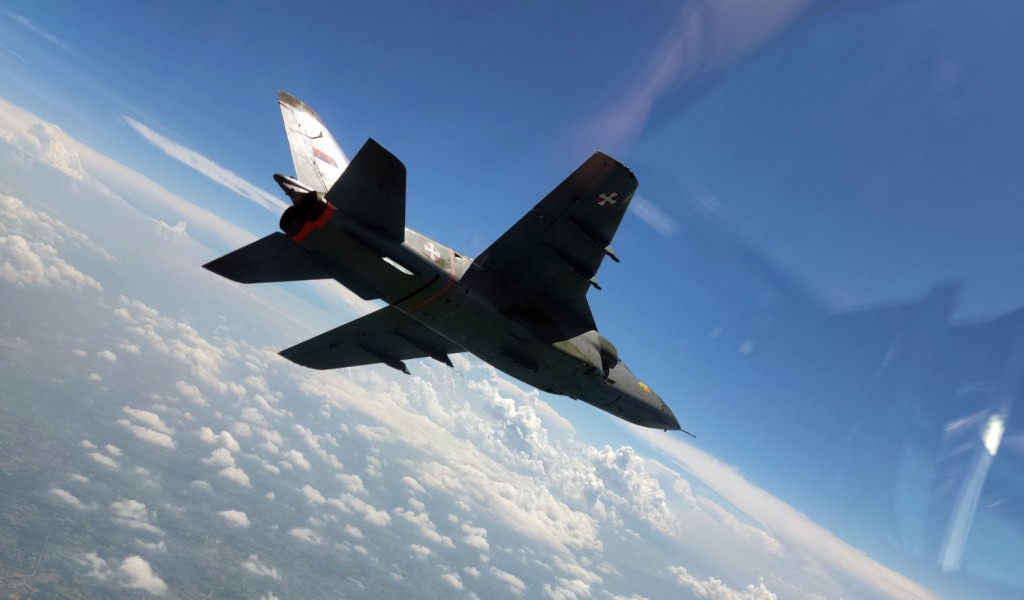 Formation flight training in Orao Eagle aircraft