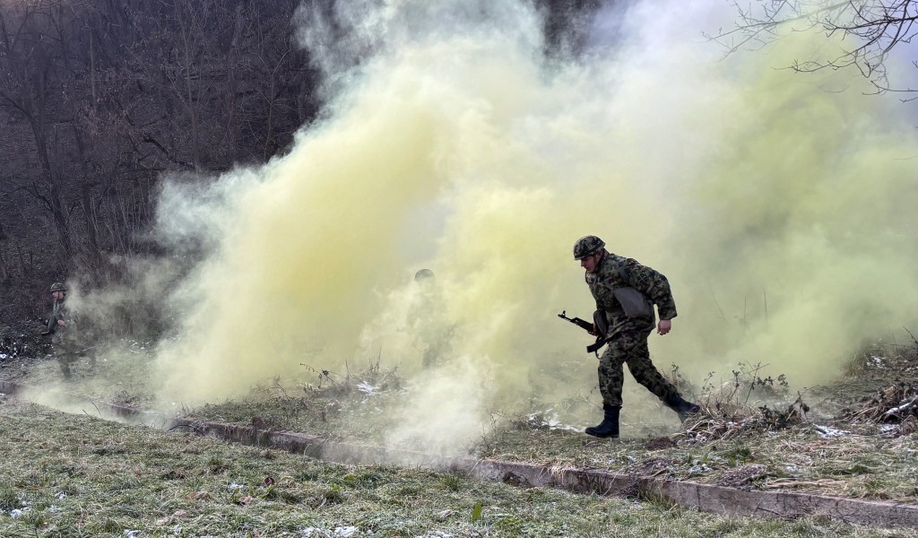 Military service volunteers undergo skills evaluation