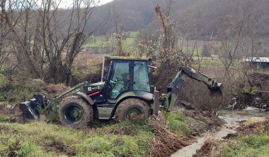 Serbian Armed Forces continue to help citizens of Novi Pazar