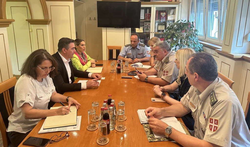 Активности на унапређењу послова планирања припрема за одбрану и промоција добровољног служења војног рока