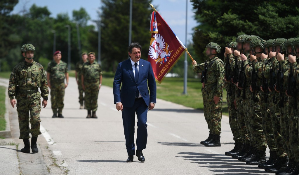 Minister Gašić visits 63rd Parachute Brigade