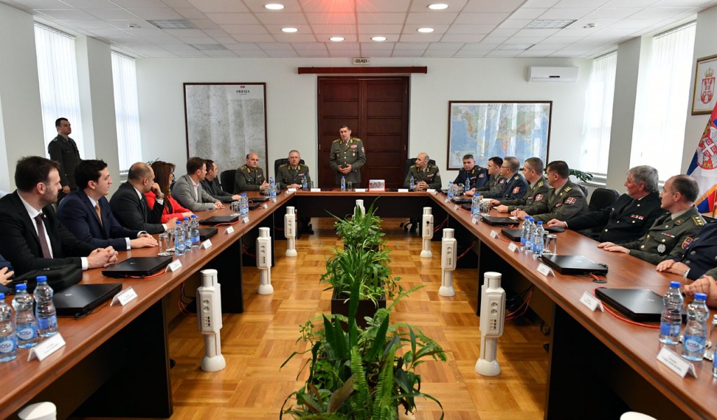 General Diković razgovarao s polaznicima Visokih studija bezbednosti i odbrane