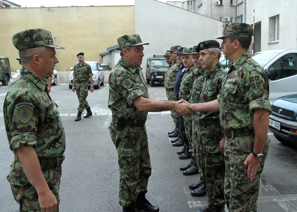 Генерал Диковић обишао заједничке снаге војске и полиције