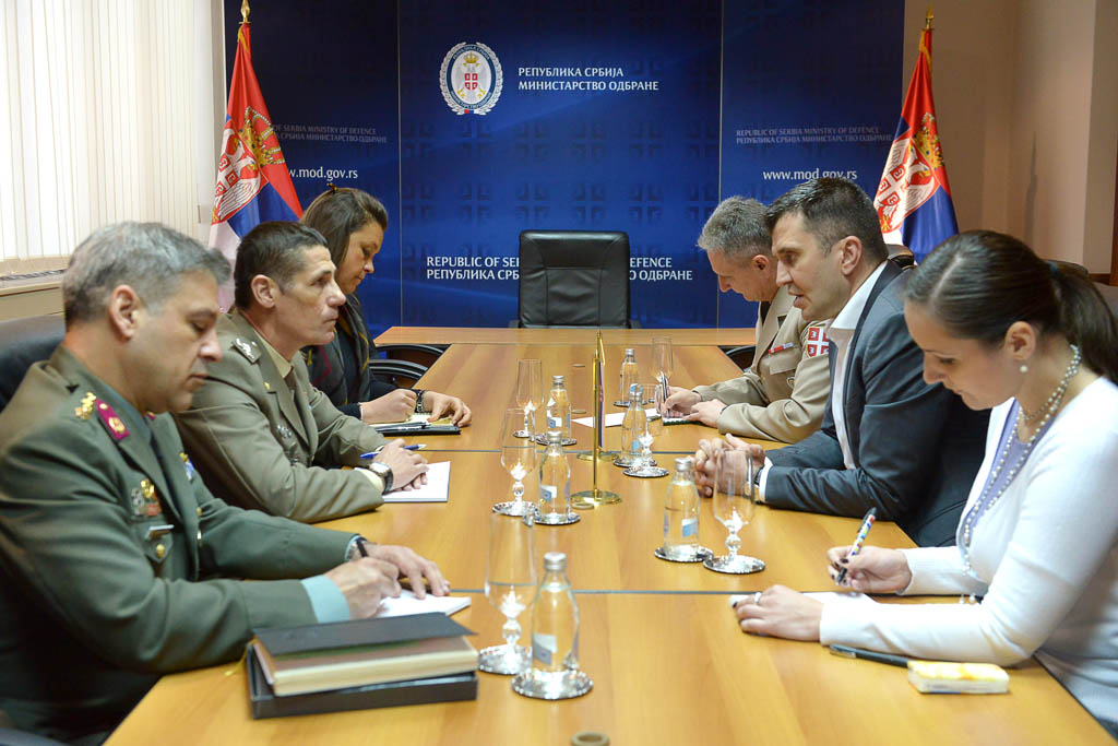 Министар одбране примио шефа НАТО Војне канцеларије за везу