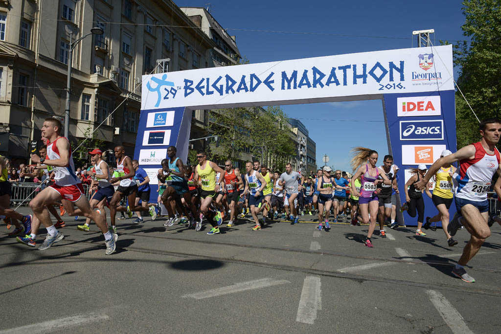 Pripadnici sistema odbrane tradicionalno na Beogradskom maratonu