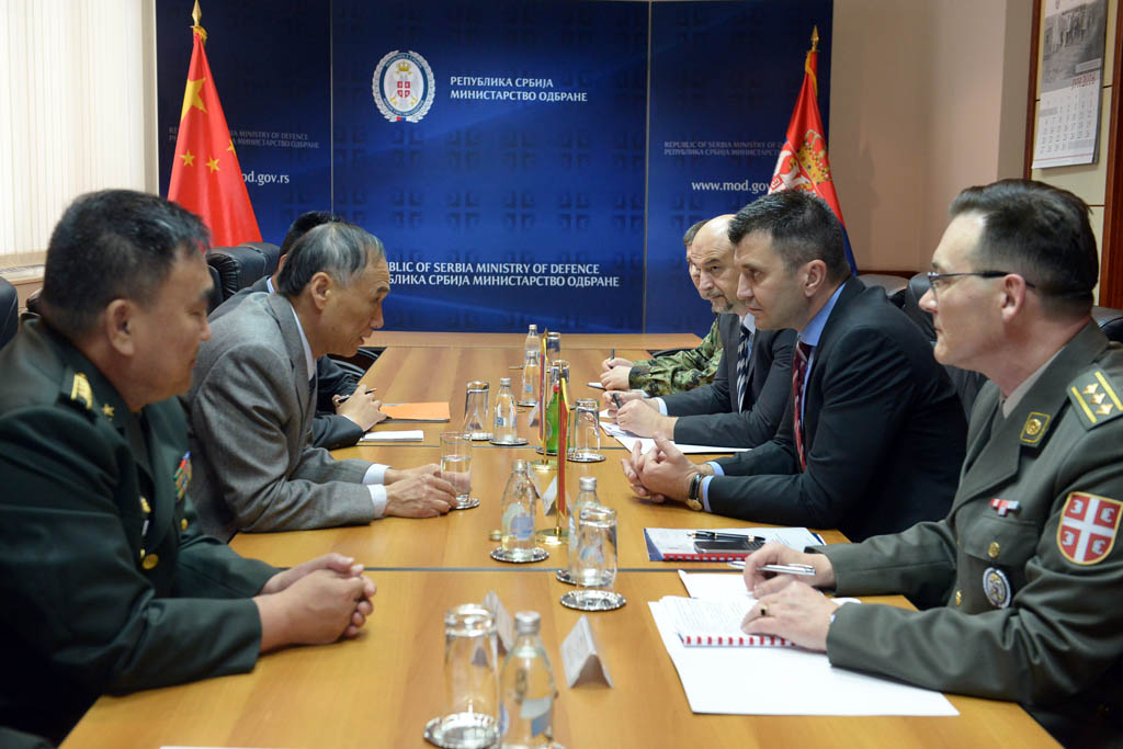 Minister of Defence meets the Ambassador of China