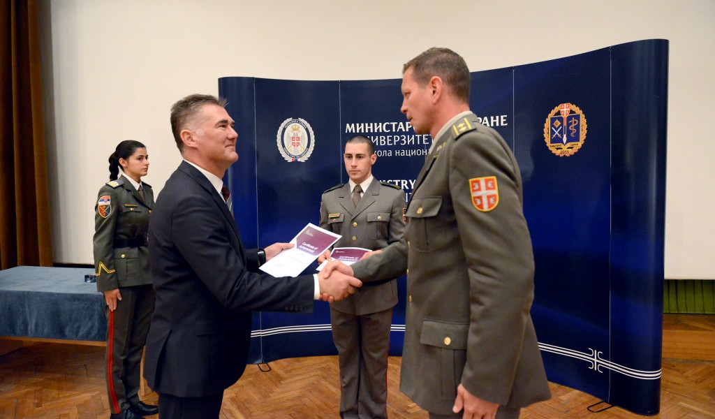 Assistant Minister Bandić Presents Certificates to Attenders of Senior Leadership Programme Course