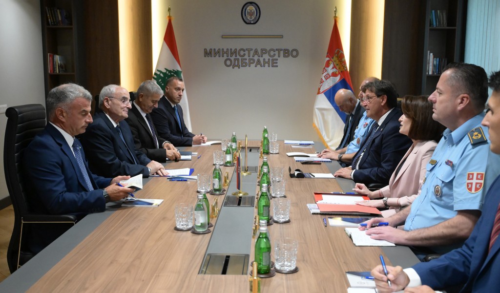 Састанак министра Гашића са министром одбране Либана Менасом