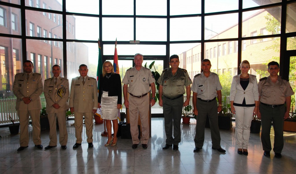 Visit of the Algerian delegation to the Military Archives