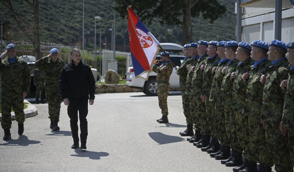 Minister Stefanović visits Serbian Force Protection Platoon in Naqoura