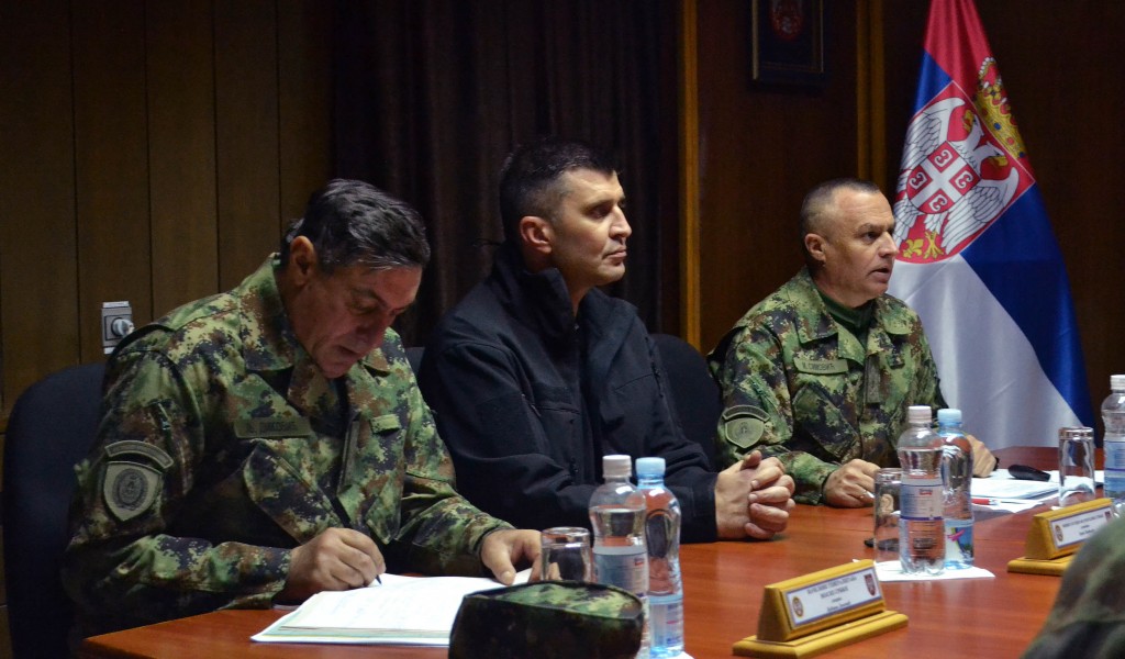 Састанак министра одбране са представницима Копнене војске у Нишу