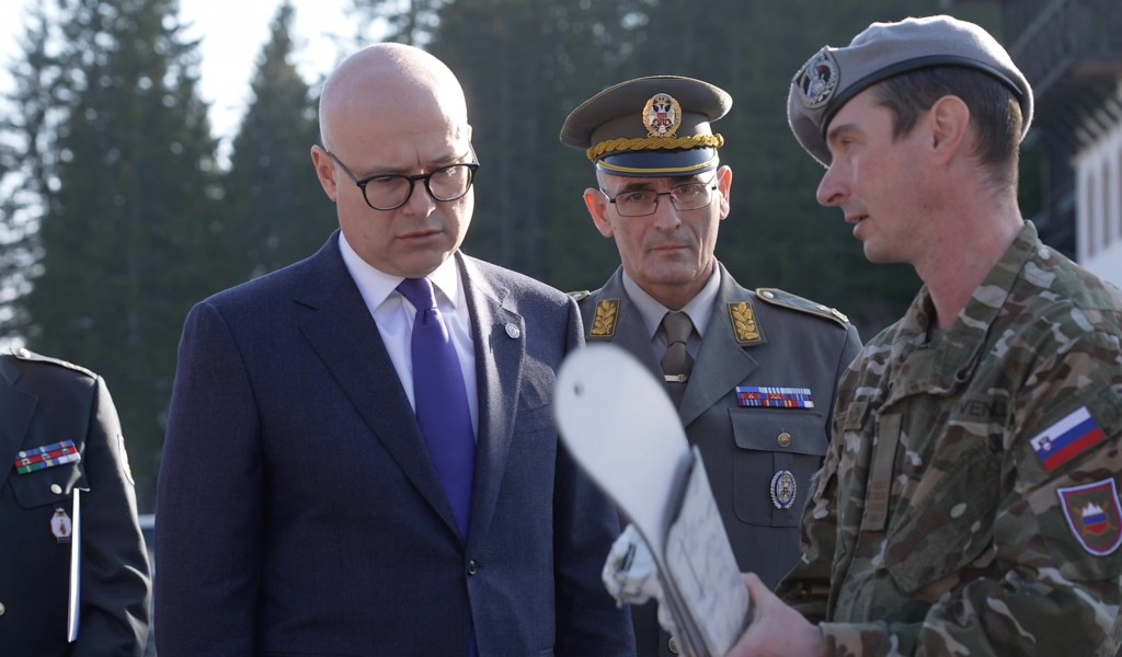 Minister Vučević visits Slovenian Armed Forces 132nd Mountain Regiment