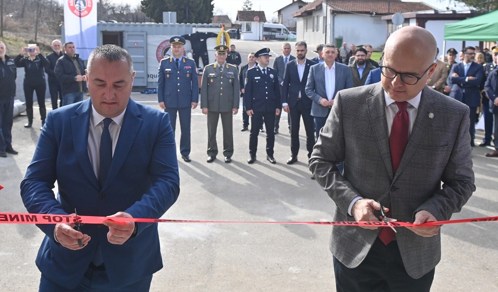 Ministar Vučević otvorio Centar za obuku i testiranje u Centru za razminiranje u Velikoj Moštanici