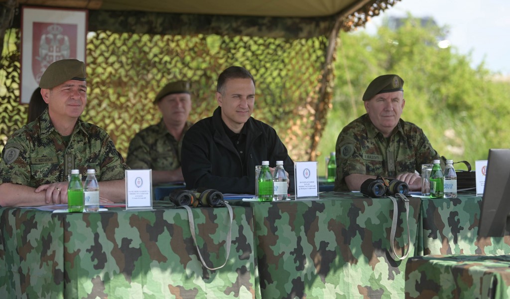 Minister Stefanović attends training and firing at Pasuljanske Livade