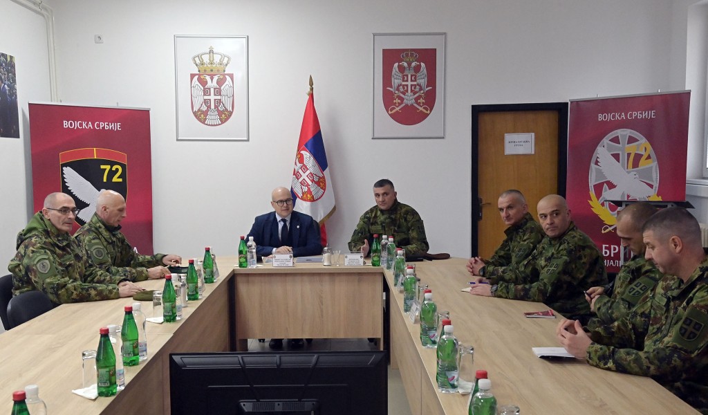 Minister Vučević visits 72nd Special Operations Brigade