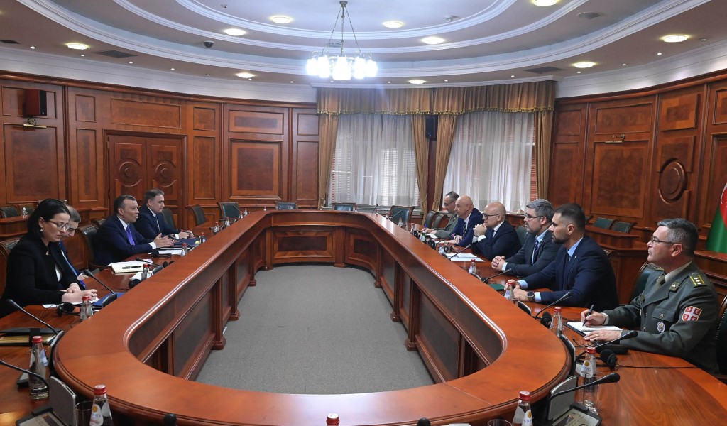 Minister Vučević meets with Azerbaijani delegation