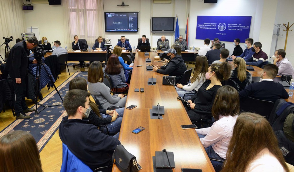 Discussion forum on introduction of compulsory military service at Faculty of Law