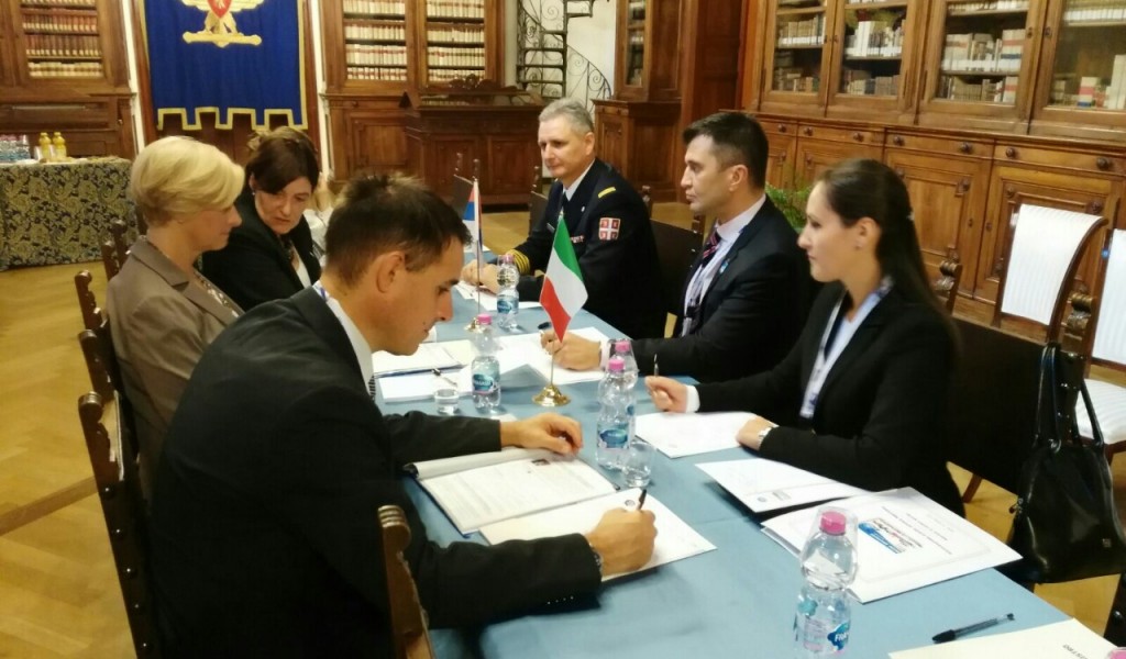 Састанак министра Ђорђевића са министарком одбране Италије