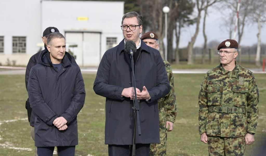 Predsednik Vučić Zadovoljan sam opremanjem Vojske Srbije 