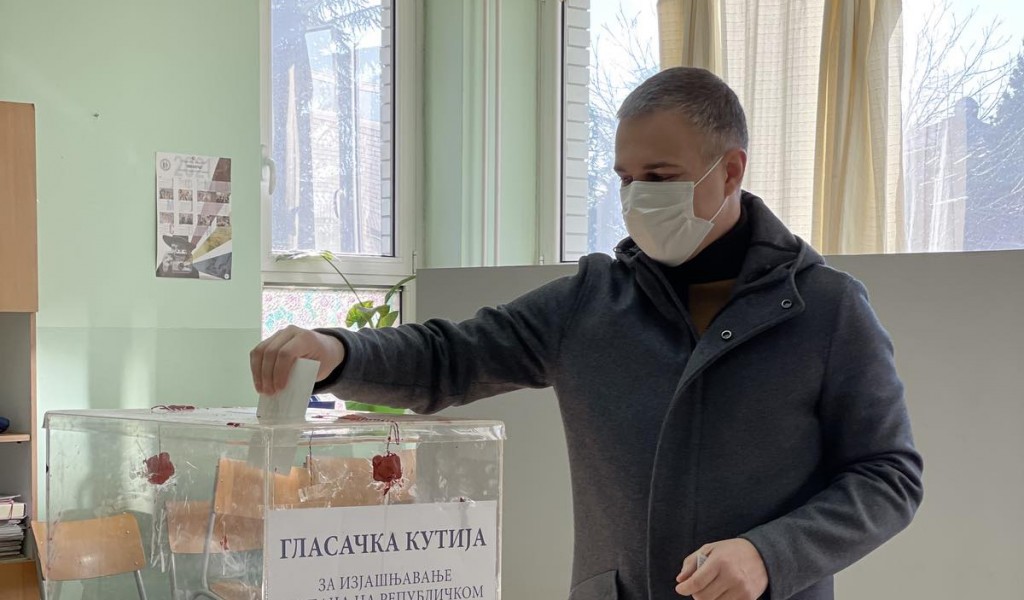 Министар Стефановић позвао грађане да заокруже ДА на данашњем референдуму