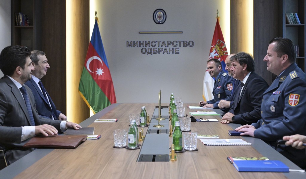 Састанак министра Гашића са амбасадором Азербејџана Хасијевим
