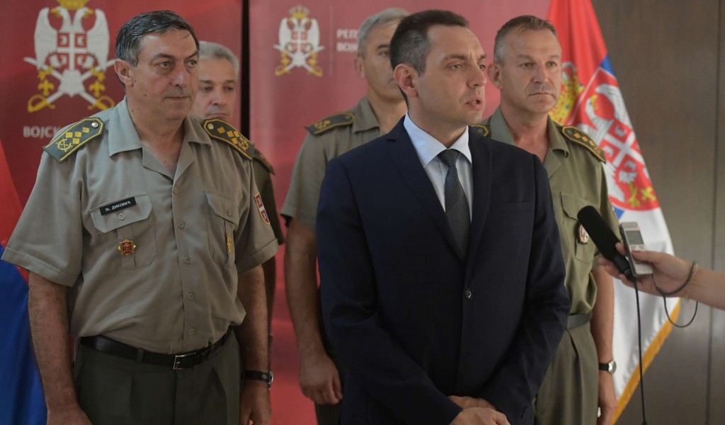 Ministar Vulin u Komandi za obuku Vojske Srbije