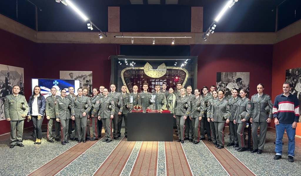 Posete učenika i kadeta vojnih škola Istorijskom muzeju Srbije i Konaku kneza Miloša