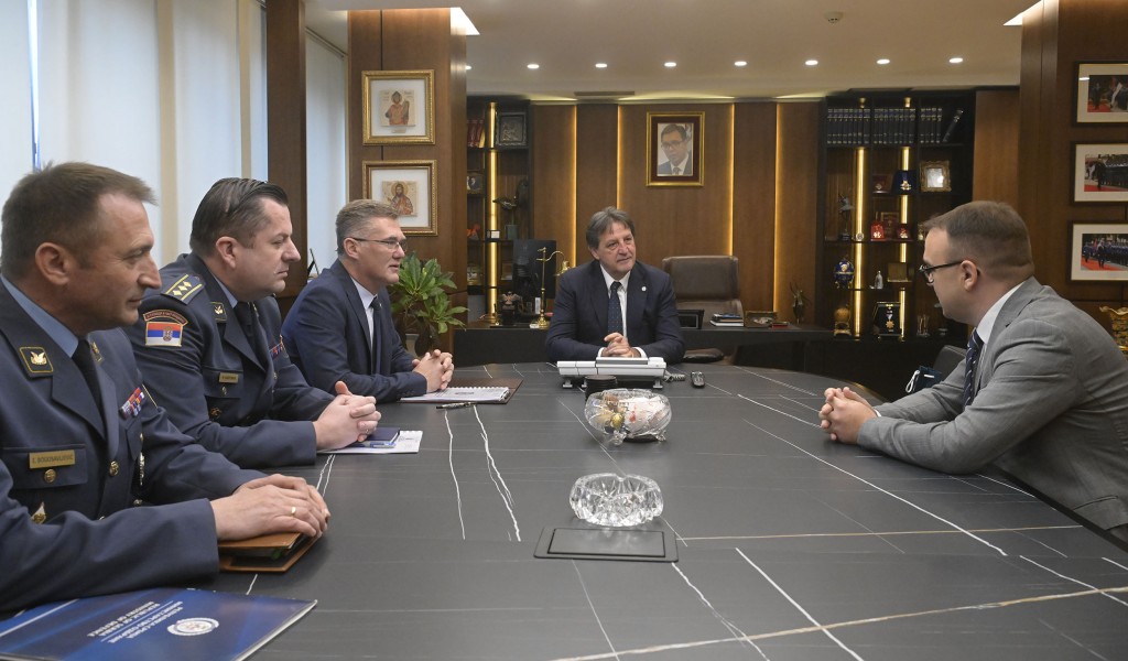 Sastanak ministra odbrane sa ambasadorom Bosne i Hercegovine