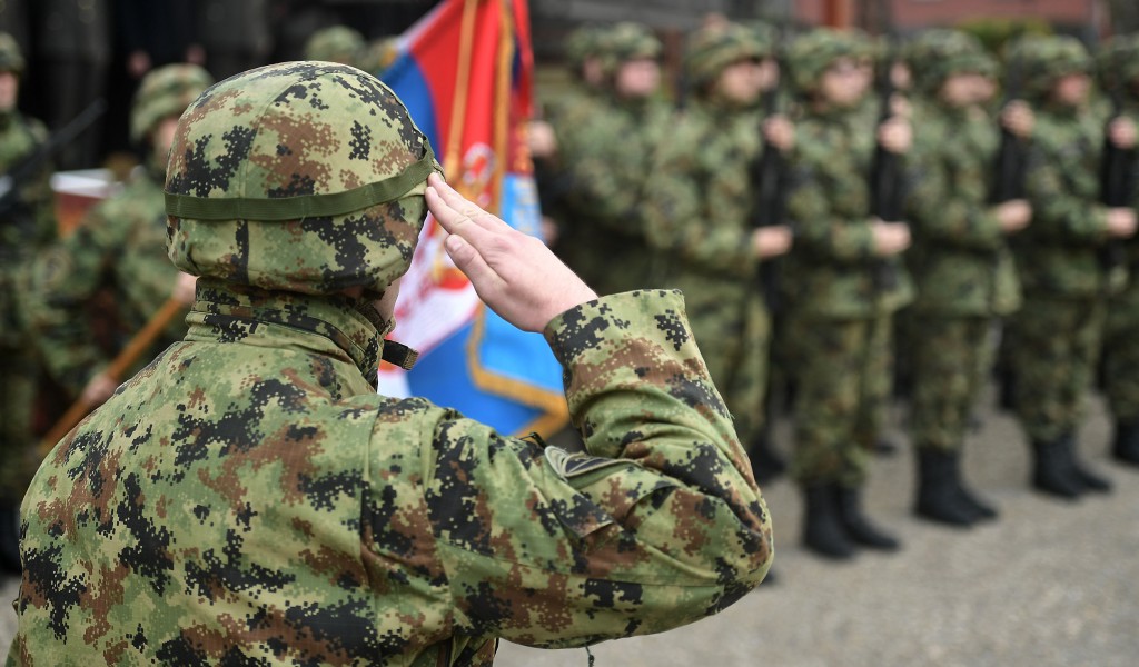 Call for voluntary military service under arms in 2022