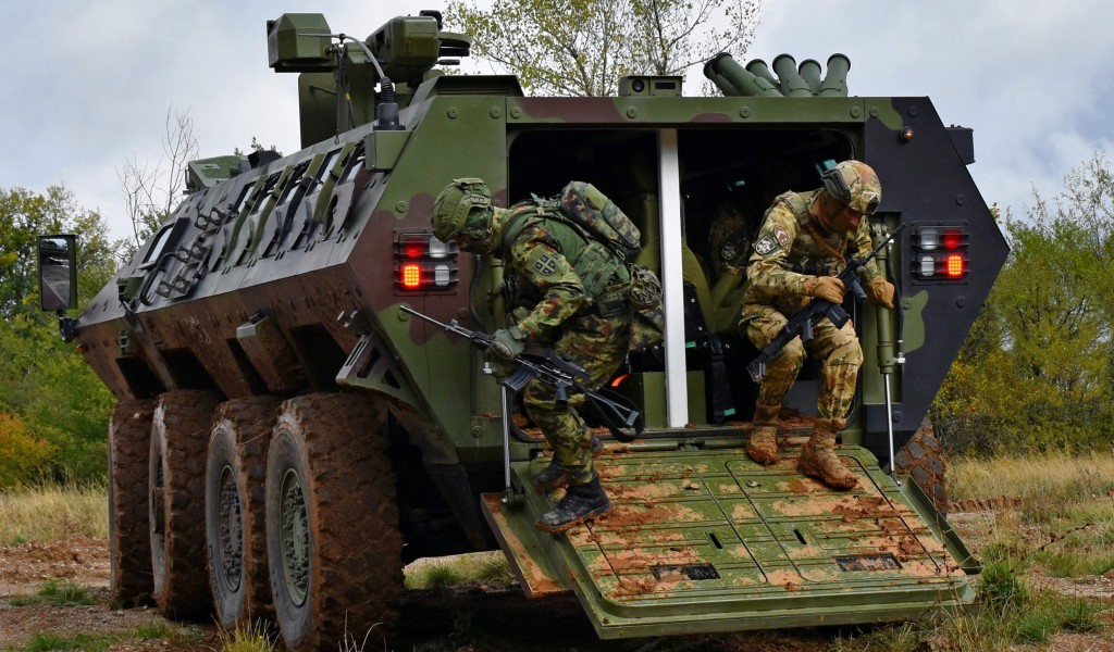 Вежба српске и мађарске војске Комшије 25