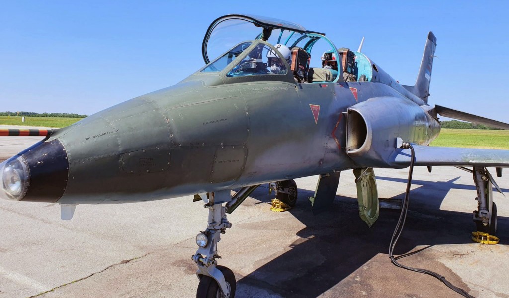Letačka obuka kadeta Vojne akademije u 204 vazduhoplovnoj brigadi