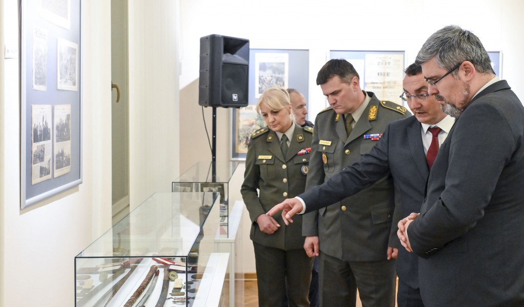 Exhibition First World War through Dejan Kragić s Collection opened in Central Military Club