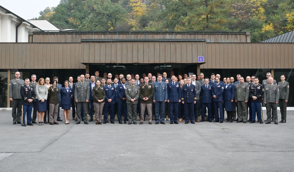 Expert talks on bilateral military cooperation with United States of America