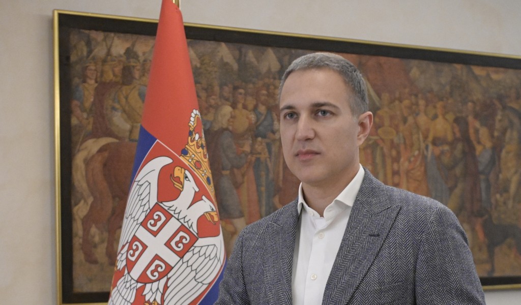 Ministar Stefanović Ponoš bez odgovora o suštini svog štetočinskog delovanja po Vojsku Srbije