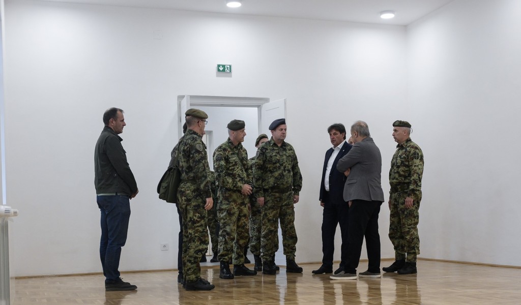 Реконструисан објекат за вoјнике на служењу војног рока у касарни у Шапцу