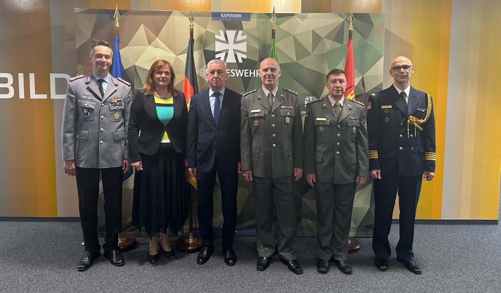Посета Савезној служби за управљање људским ресурсима Оружаних снага СР Немачке