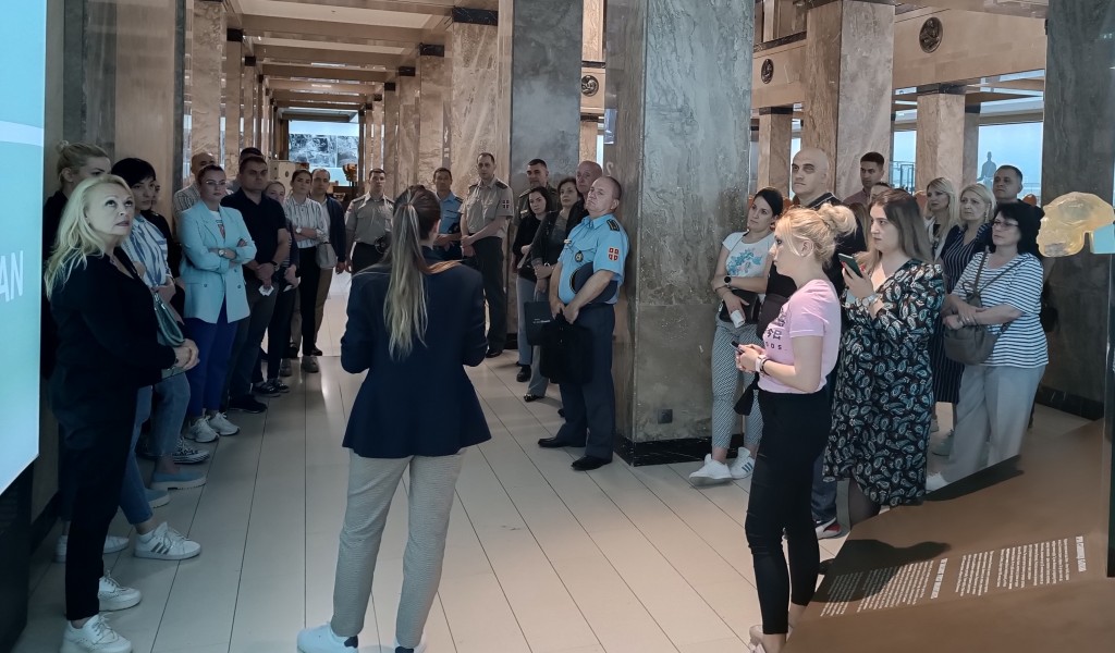 Pripadnici Sektora za ljudske resurse Ministarstva odbrane posetili Narodni muzej